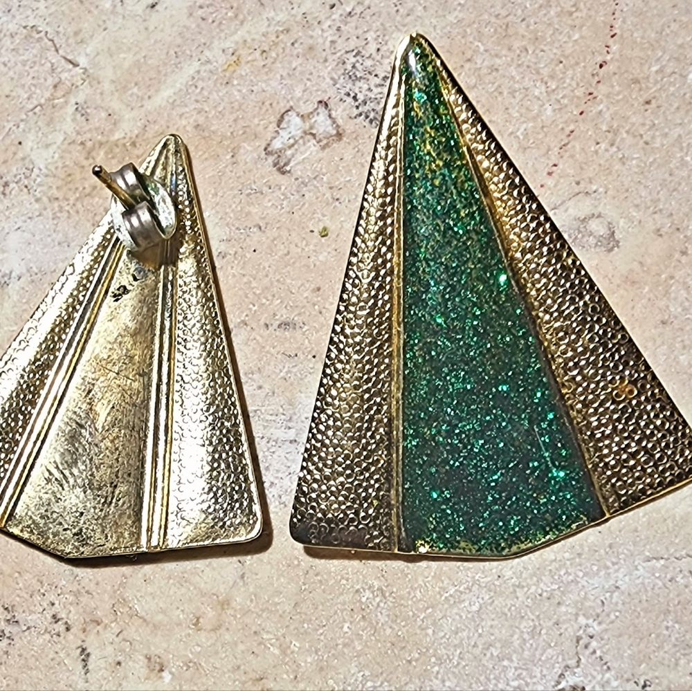 Vintage 80s does 30 sparkle glitter green and gold post earrings - Picture 6 of 8